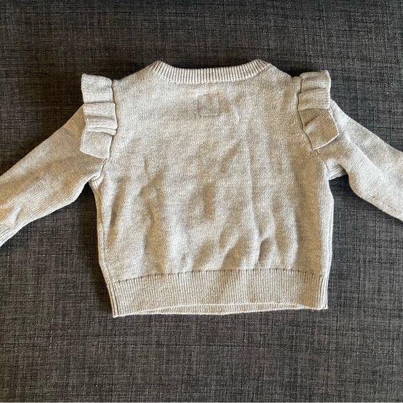 NWT Baby Gap Bear Heart Ruffle Pullover Sweater 0-3 months + bag - Picture 4 of 5